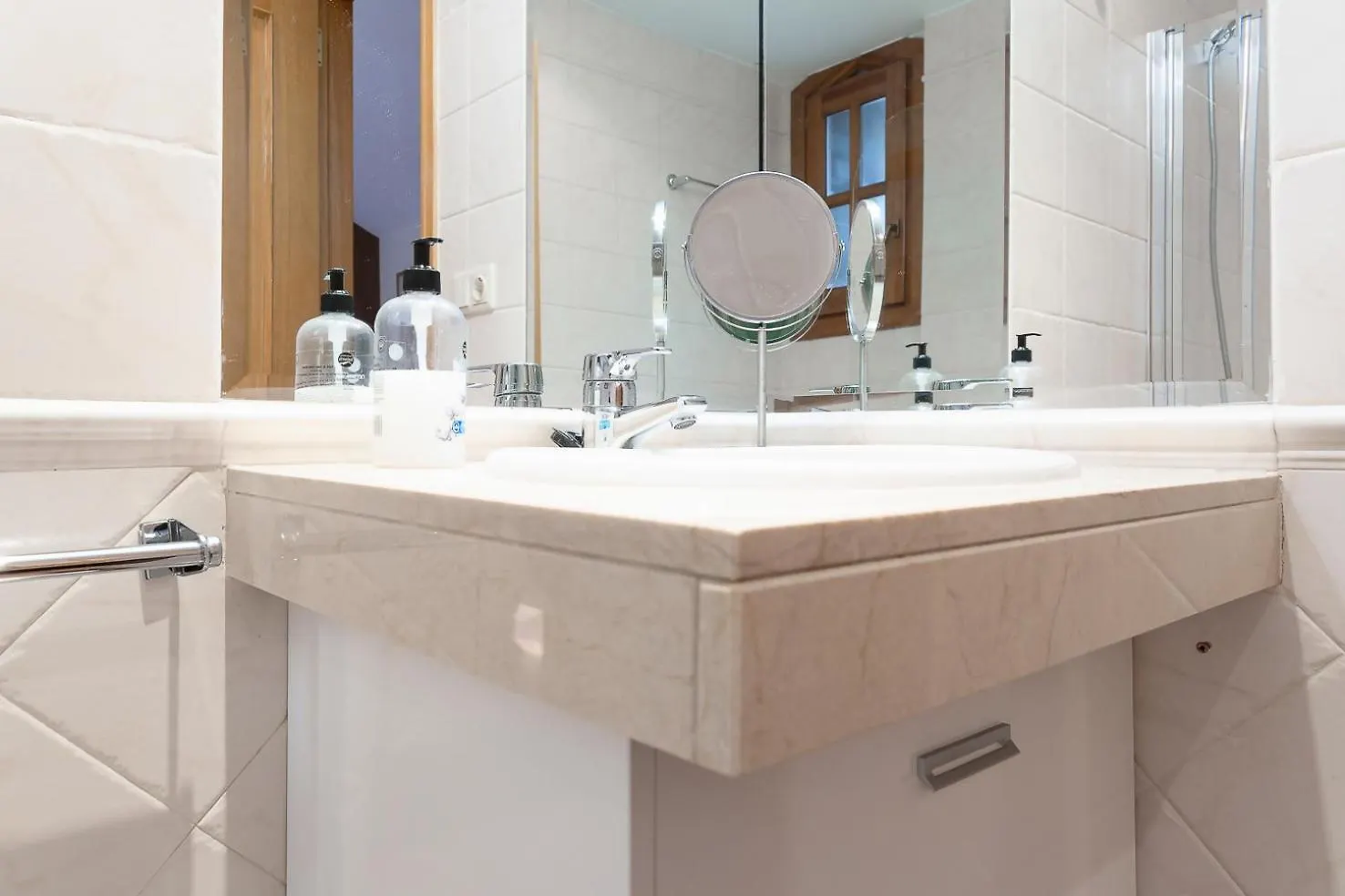 Acogedor Atico Triplex Junto A Grandvalira Apartman Canillo